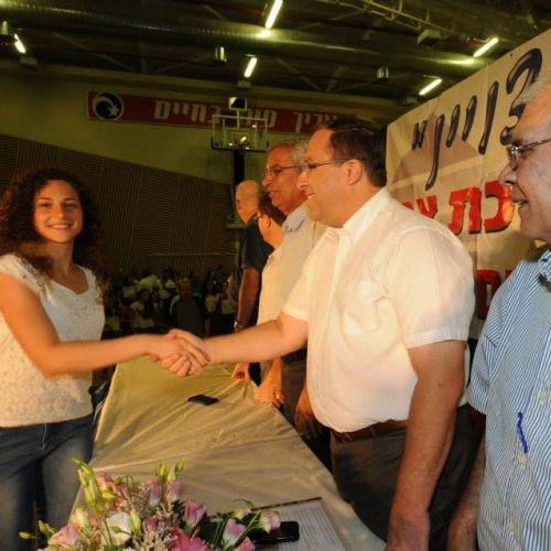 טקס מצטייני ראש העיר - חטיבות הביניים וחטיבה עליונה - תשע
