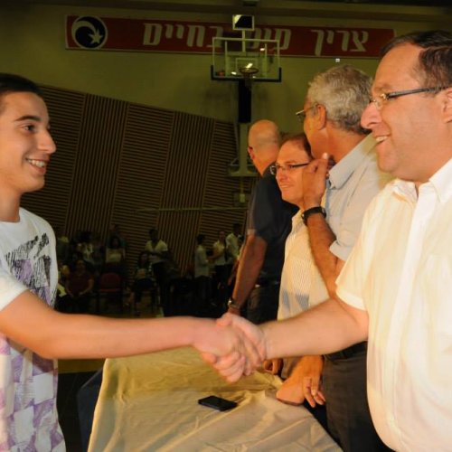 טקס מצטייני ראש העיר - חטיבות הביניים וחטיבה עליונה - תשע