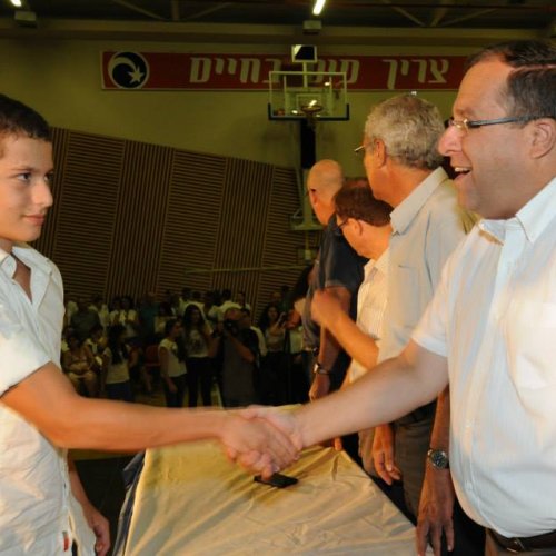 טקס מצטייני ראש העיר - חטיבות הביניים וחטיבה עליונה - תשע