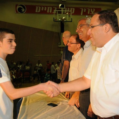 טקס מצטייני ראש העיר - חטיבות הביניים וחטיבה עליונה - תשע