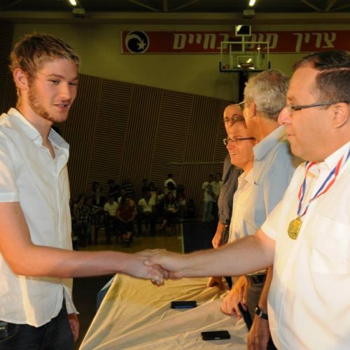 טקס מצטייני ראש העיר - חטיבות הביניים וחטיבה עליונה - תשע