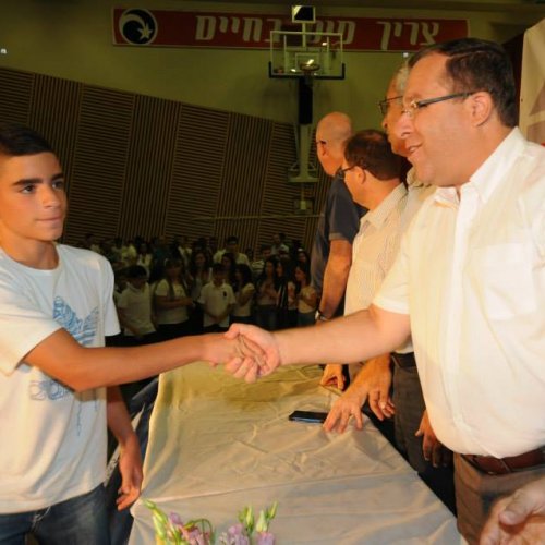 טקס מצטייני ראש העיר - חטיבות הביניים וחטיבה עליונה - תשע