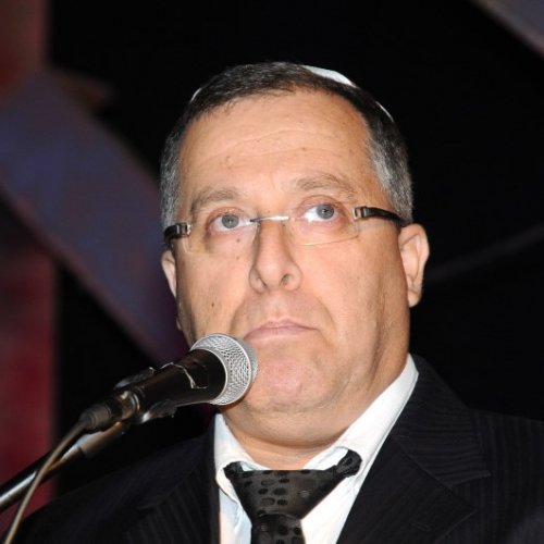 טקס יום הזיכרון לשואה ולגבורה תשע