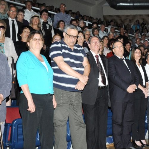 טקס יום הזיכרון לשואה ולגבורה תשע