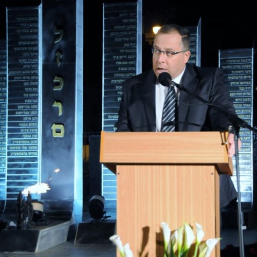 טקס יום הזיכרון לחללי מערכות ישראל תשע