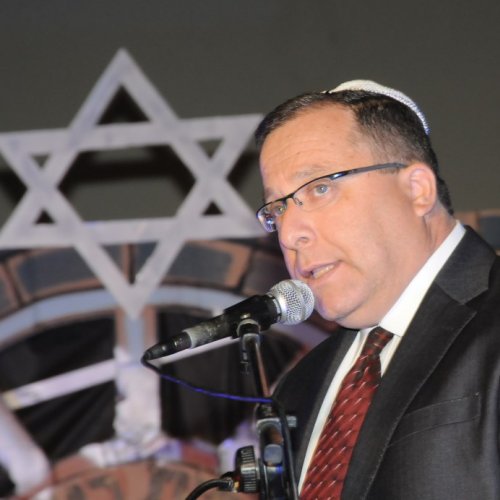 טקס יום הזיכרון לשואה ולגבורה תשע