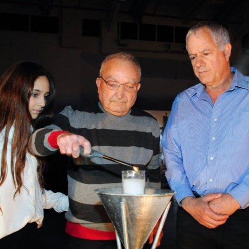 טקס יום הזיכרון לשואה ולגבורה תשע