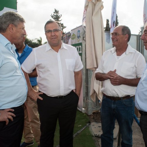 טקס הנחת אבן פינה לשכונת 