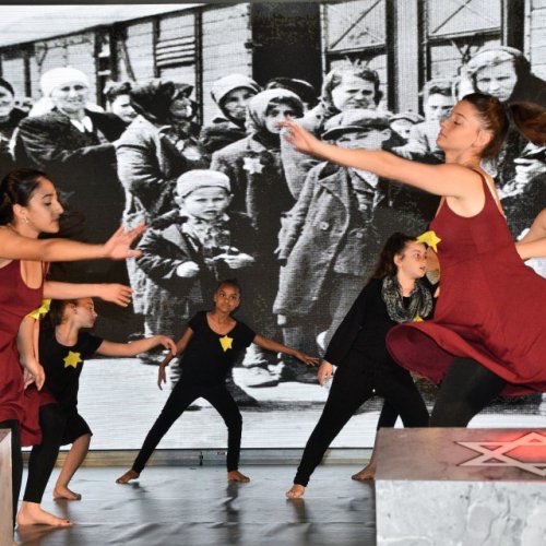 טקס יום הזיכרון לשואה ולגבורה תשע