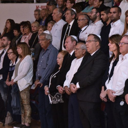 טקס יום הזיכרון לשואה ולגבורה תשע