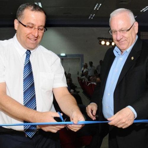 חנוכת אולם הדרמה אפק במעמד יו