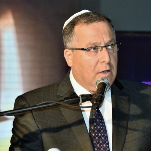 טקס יום הזיכרון לשואה ולגבורה תשע