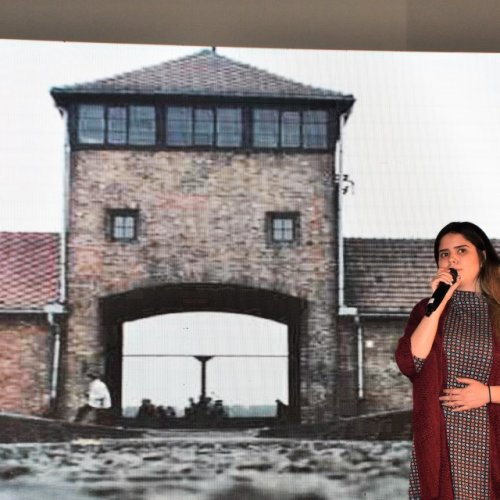 טקס יום הזיכרון לשואה ולגבורה תשע